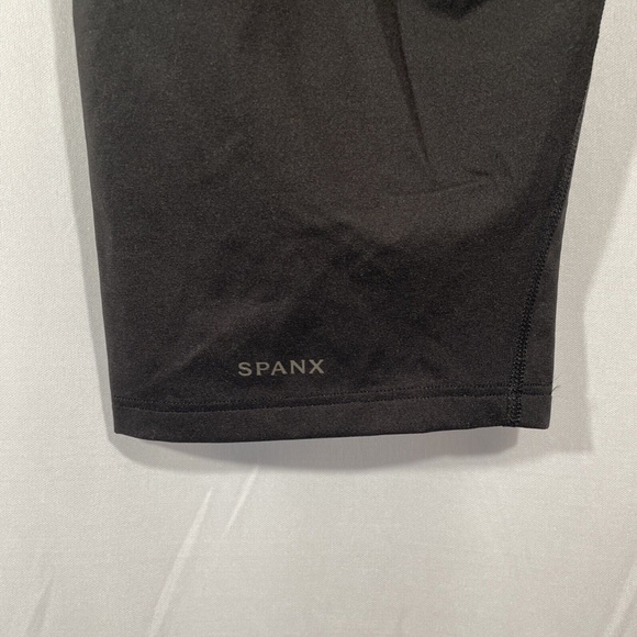 NWT‎ $78 Spanx [ PLUS 1X ] Active Knee-Length Leggings in BLACK - Picture 13 of 13